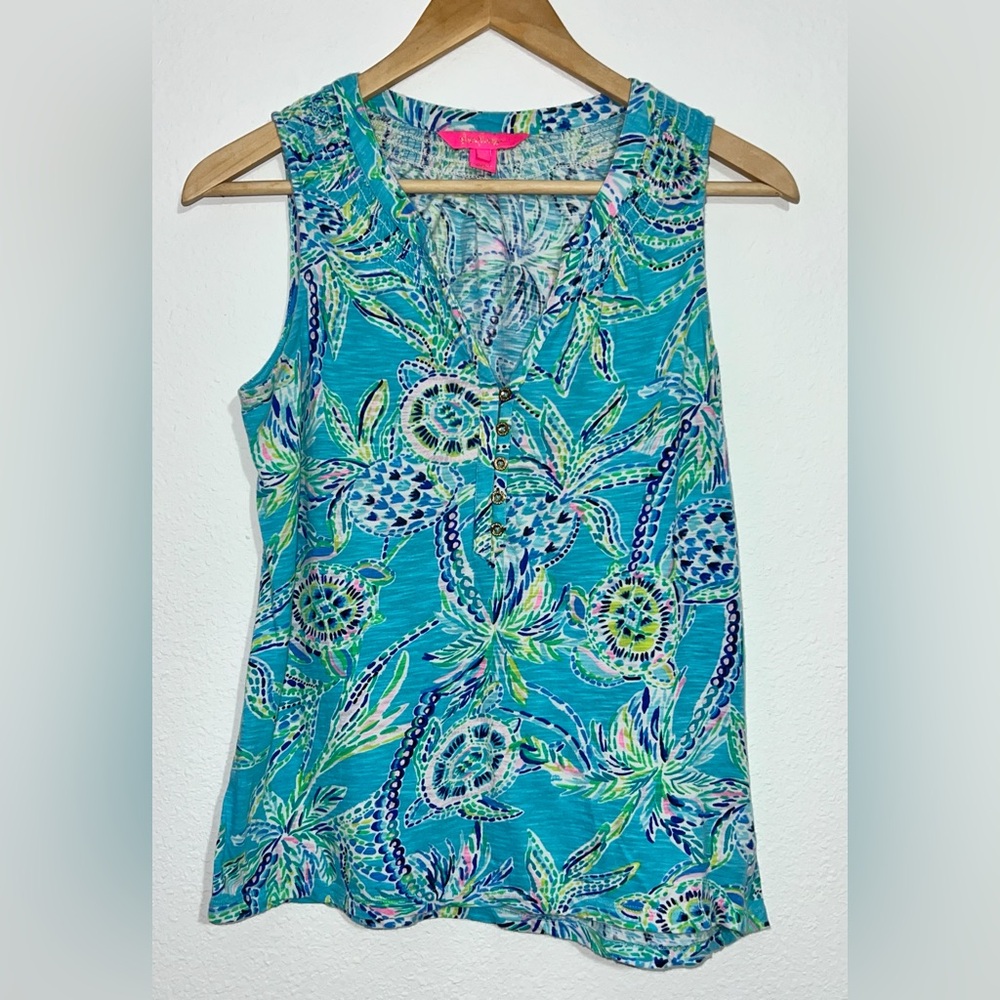 Lilly Pulitzer Essie pullover tank top button smocked aqua pink turtle palm S